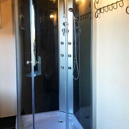 Aussergewoehnliche Wachstube Mit 3 Schlafraeumen Im Rittergut Leppersdorf Bei Radeberg Apartmán *