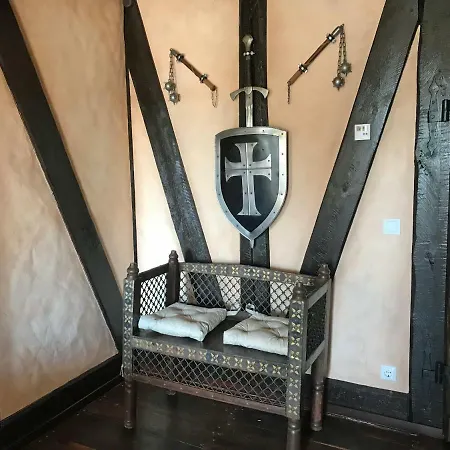 Wachstube Mit 3 Schlafraeumen Im Rittergut Leppersdorf * Wachau